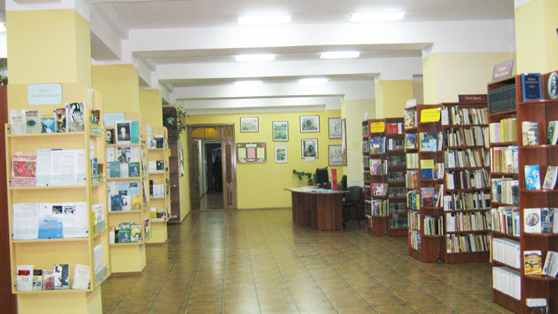 Interiorul Bibliotecii "Târgu-Mureş" din Chişinău 2009