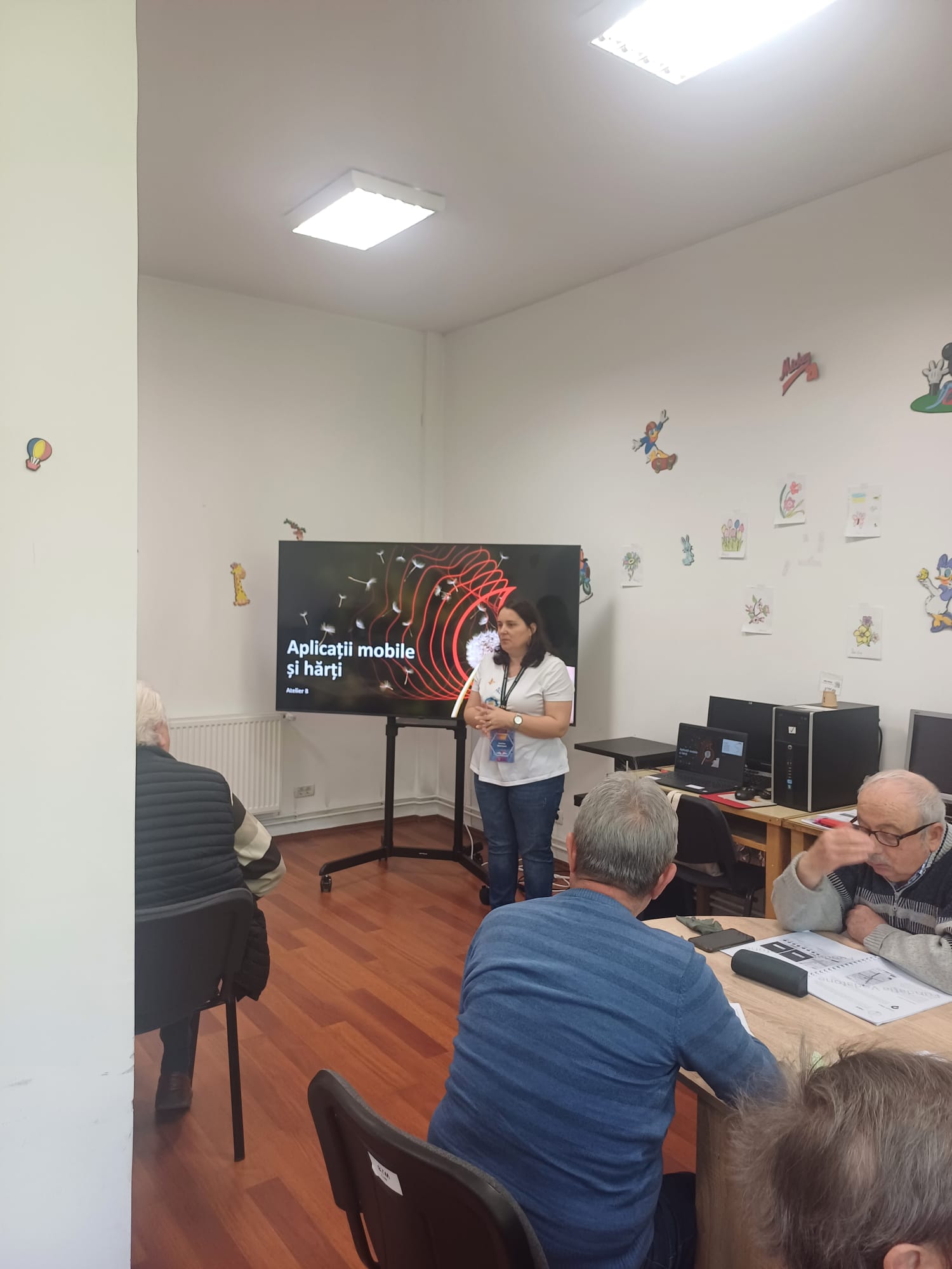 <span class="uc_style_uc_tiles_grid_image_elementor_uc_items_attribute_title" style="color:#ffffff;">HiDigital -Biblioteca Judeteana Mures - Grupa1</span>
