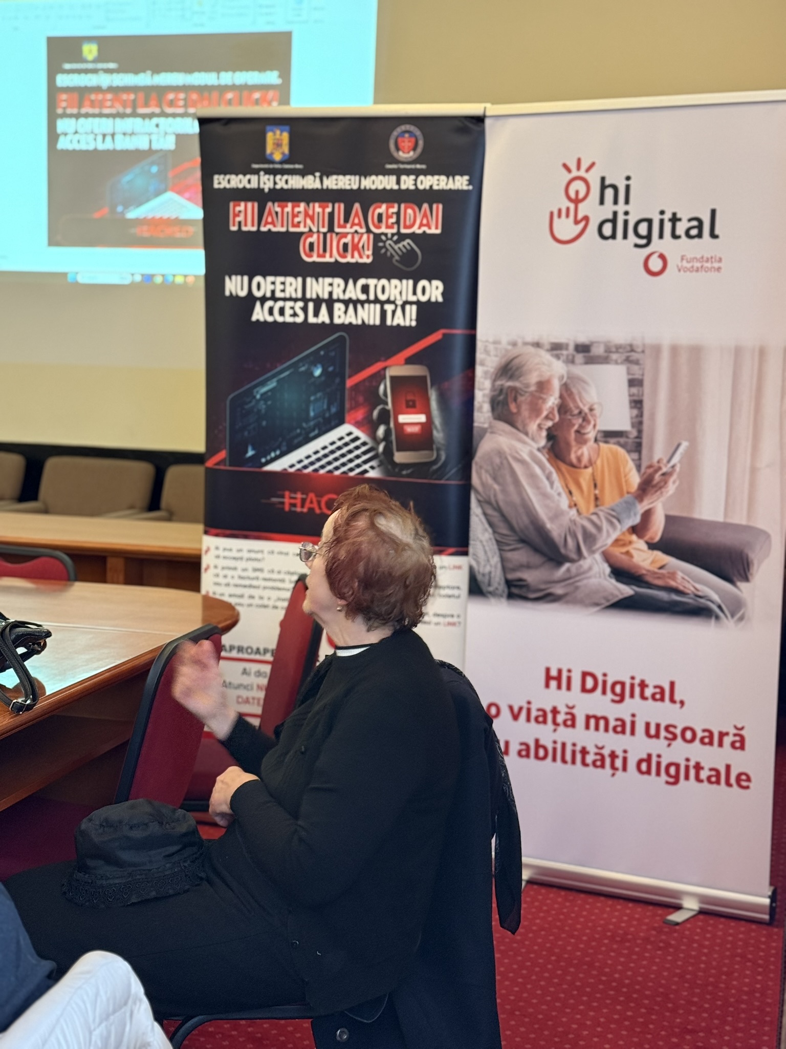 <span  class="uc_style_uc_tiles_grid_image_elementor_uc_items_attribute_title" style="color:#ffffff;">20251015_HiDigital_Prevenirea_criminalitatii_postate (3)</span>