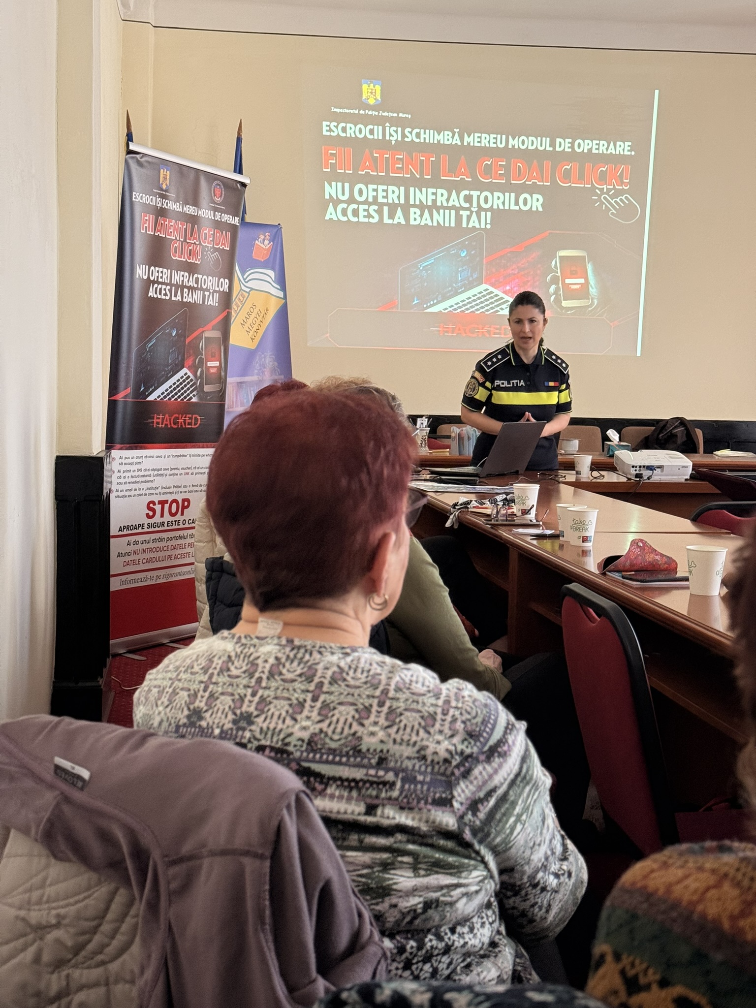 <span  class="uc_style_uc_tiles_grid_image_elementor_uc_items_attribute_title" style="color:#ffffff;">20260311_HiDigital_PrevenireaCriminalității (13)</span>